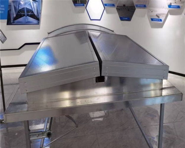 臨滄電動排煙天窗